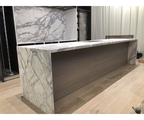 calacatta_statuario_marble_benchtop_example1-2