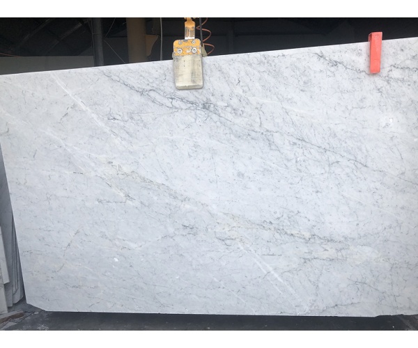 carrara_venatino_marble_slab_1