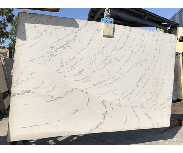 macabus_white_quartzite_slab11-2